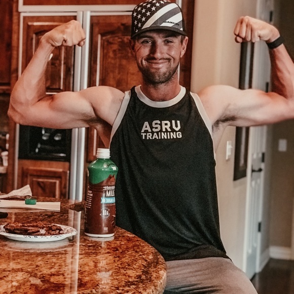 Meet your Posher, Jj - Picture 3 of 3